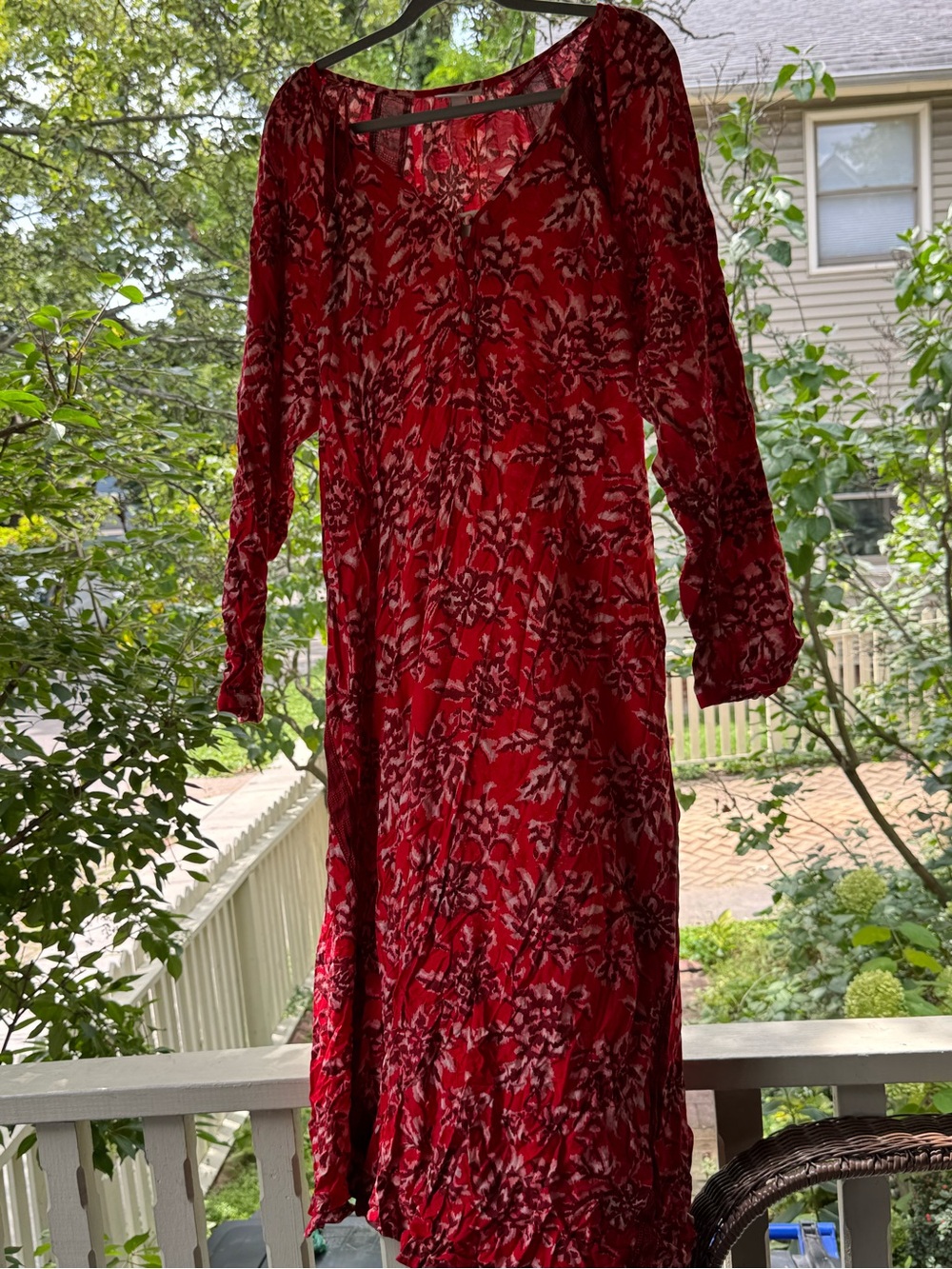Knox Rose Red Floral Long Sleeve V-Neck Midi Dress